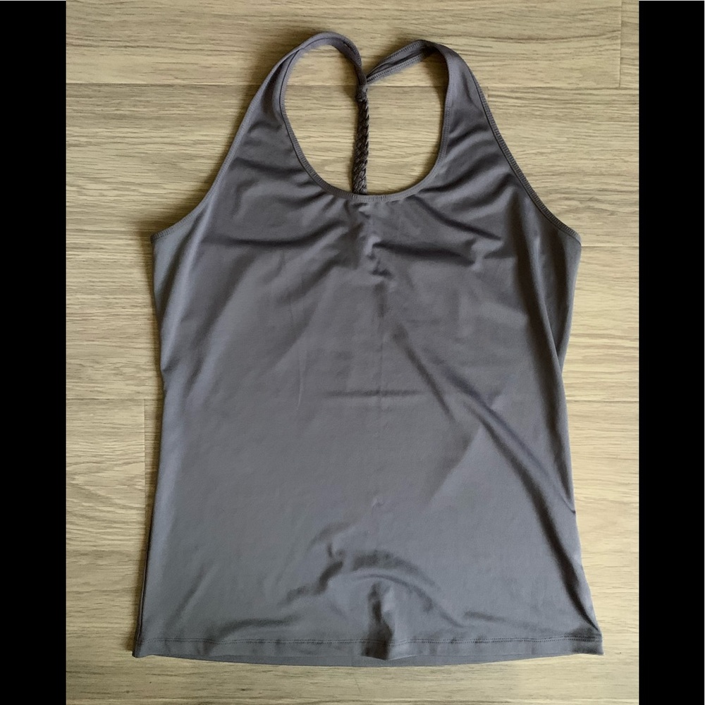 •NWOT Braided Back Active Top